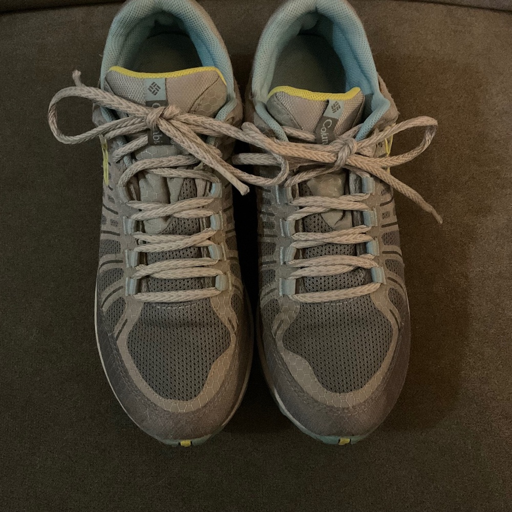 Columbia Waterproof Hiking Shoes Size 8